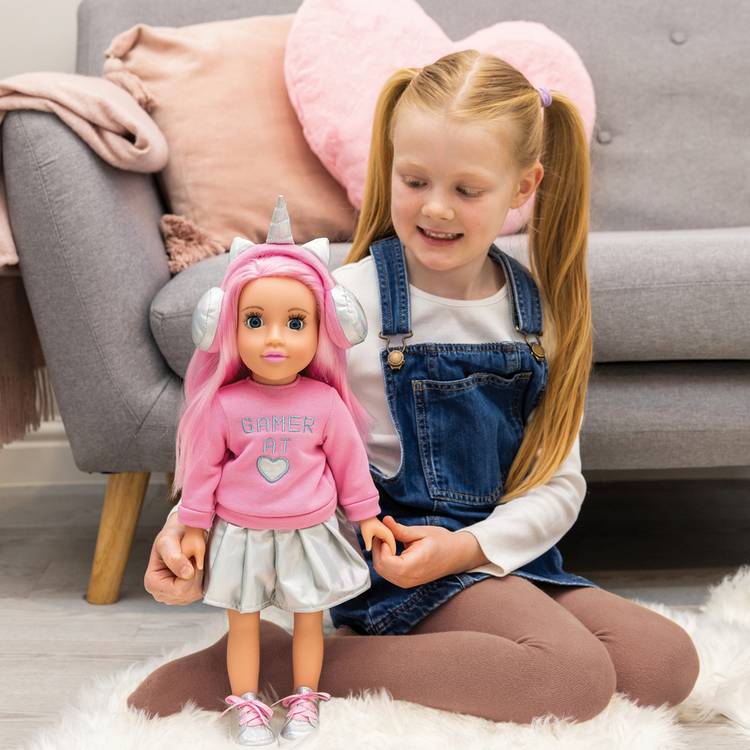 DesignaFriend Candy Girl gamer doll 18 inch (British brand)