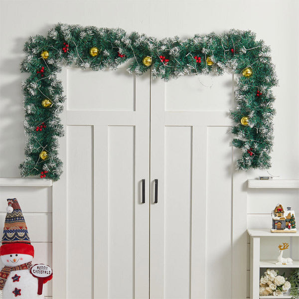 Livingandhome pre-lit Christmas garland 270cm, imported from the UK