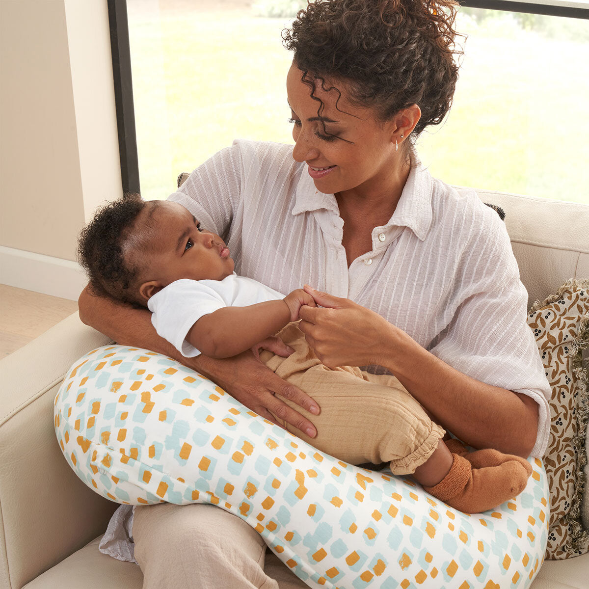 Tutti Bambini Feeding Pillow Run Wild - British product