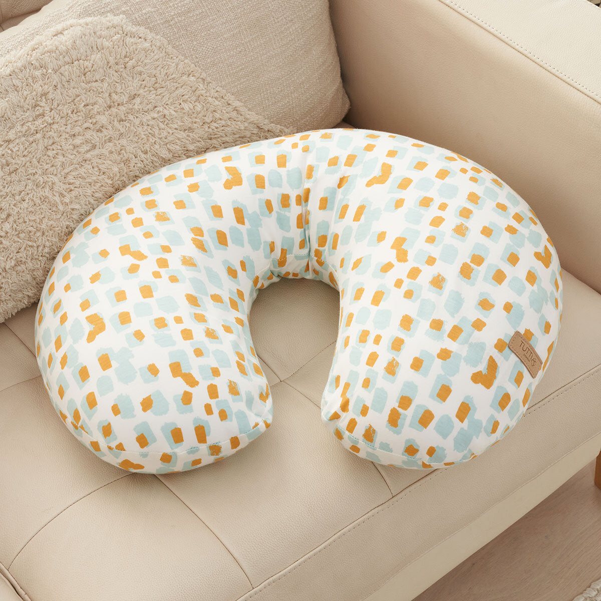 Tutti Bambini Feeding Pillow Run Wild - British product