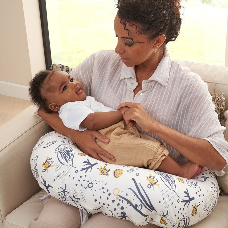 Tutti Bambini feeding pillow 42 x 55 cm Our Planet, imported from the UK
