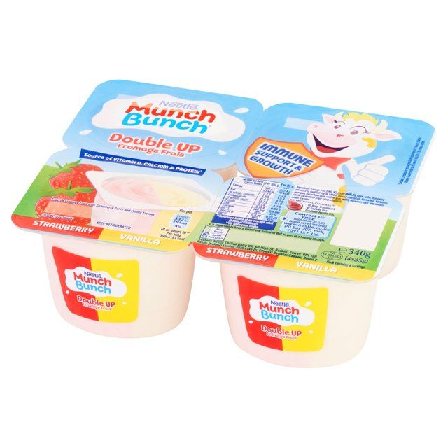 Munch Bunch Double Up Fromage Frais Strawberry & Vanilla    4 x 85g GOODS M&S   