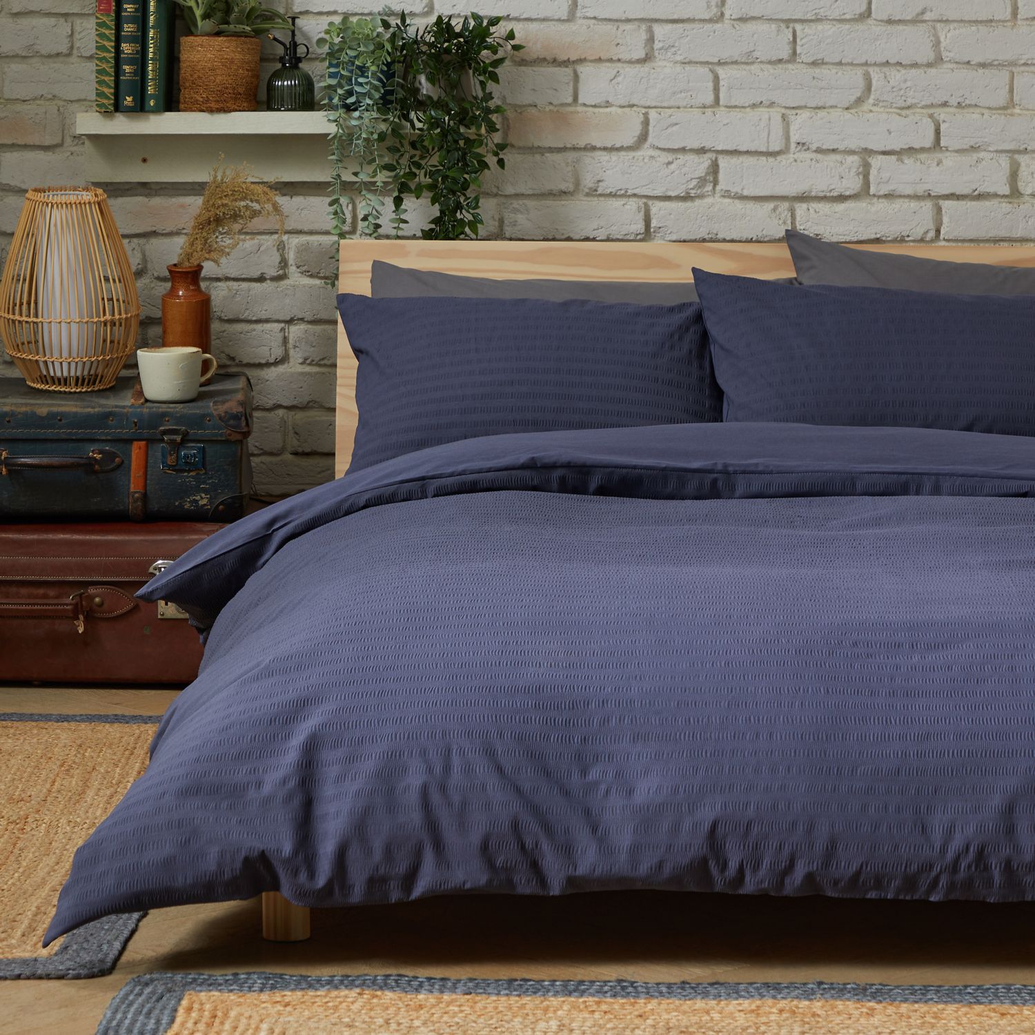 Habitat Stripe Seersucker Navy Bedding Set - King size