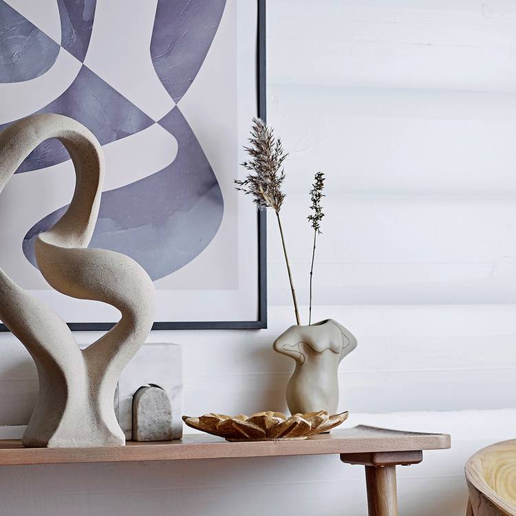 Bloomingville terracotta body shaped vase natural, UK version