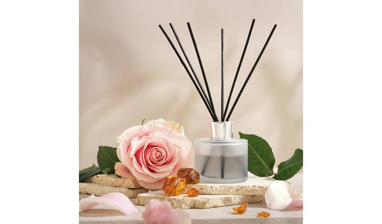 Habitat reed diffuser Velvet Rose & Amber 90ml, imported from the UK