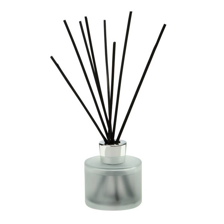 Habitat reed diffuser Velvet Rose & Amber 90ml, imported from the UK