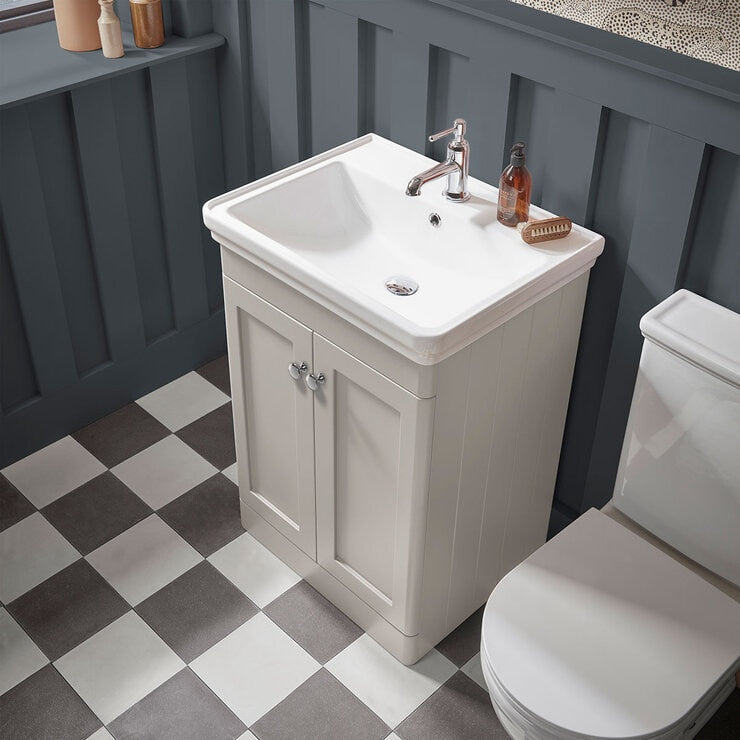 Tavistock Ashby floor mounted vanity unit 60.7 cm (British brand)