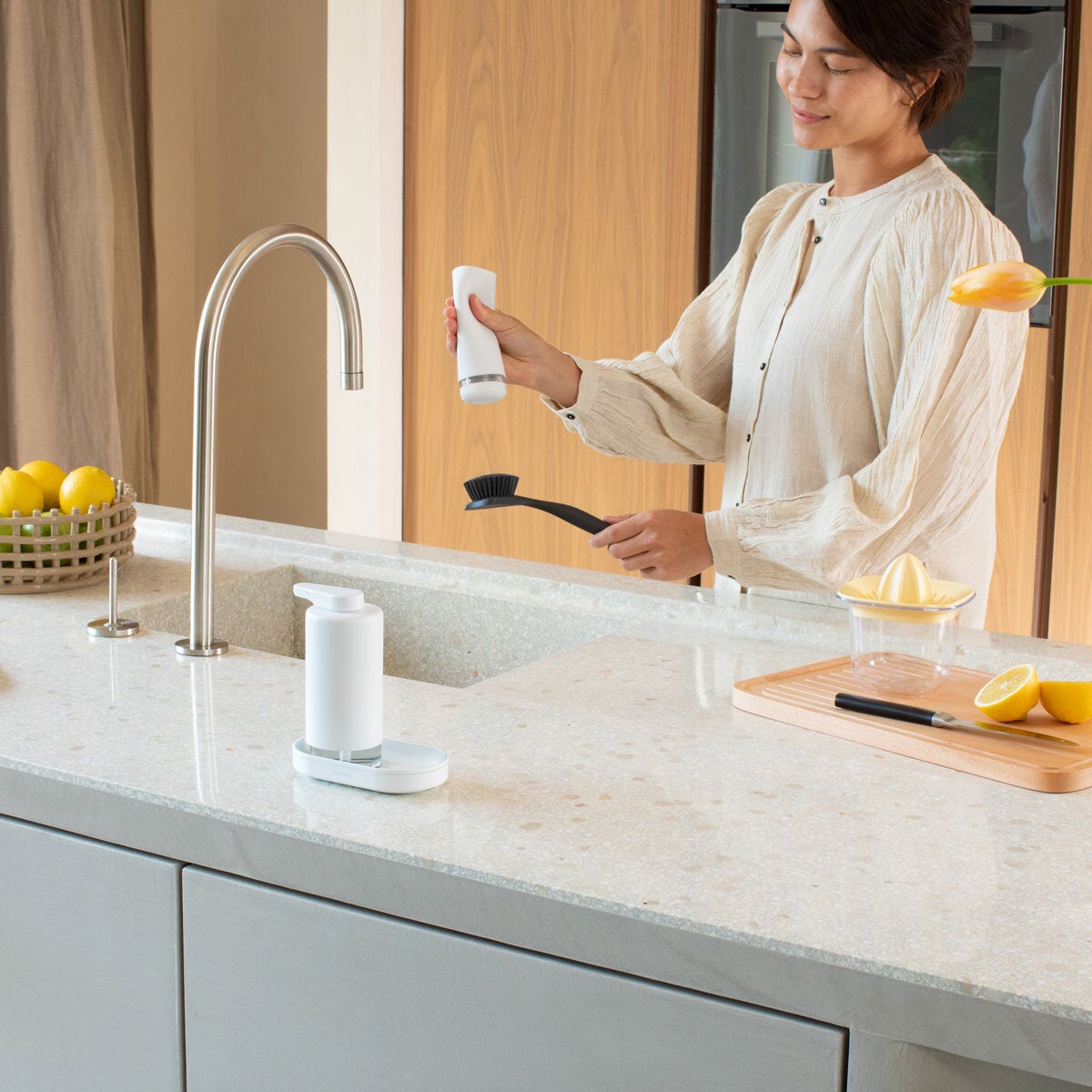 Brabantia soap dispenser white 200ml, imported from the UK