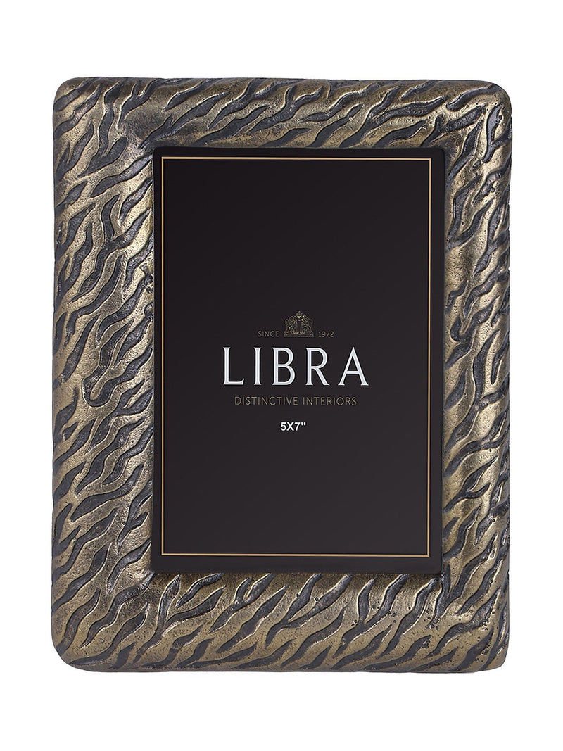 Libra Interiors Kavari tiger photo frame 5x7, UK version