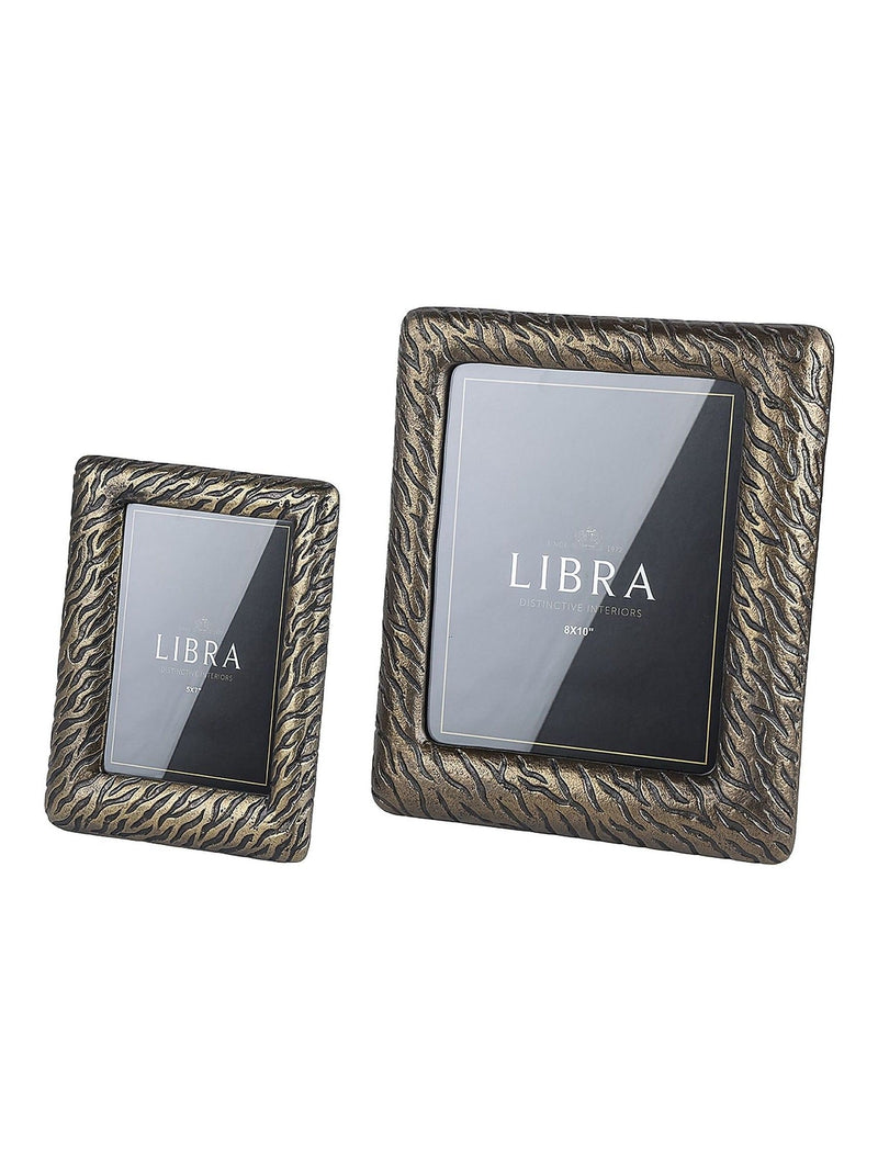 Libra Interiors Kavari tiger photo frame 5x7, UK version
