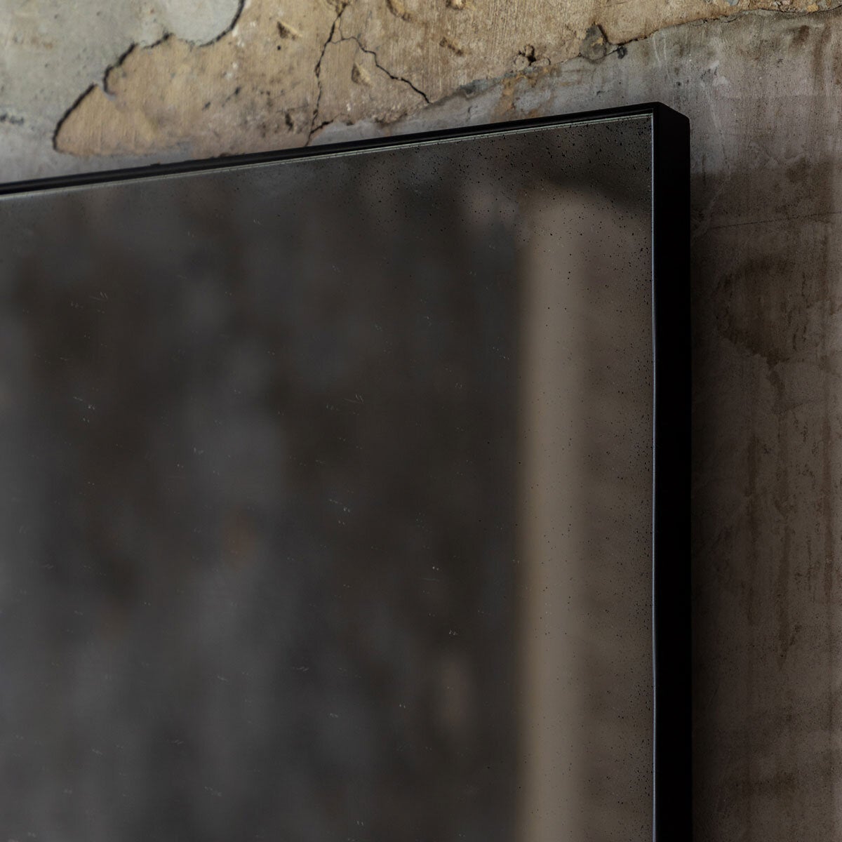 Gallery Broadheath mirror with antique finish 81x122cm (British brand)
