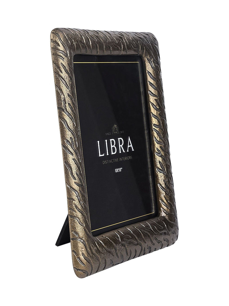 Libra Interiors Kavari tiger photo frame 8x10, UK version