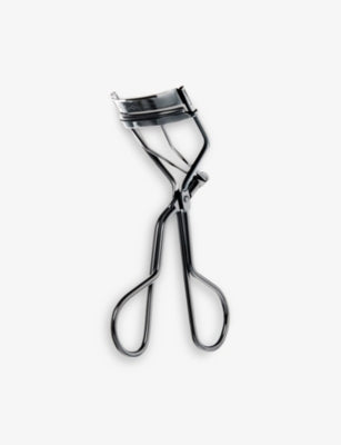 MAC Carine Roitfeld lash curler (British brand)