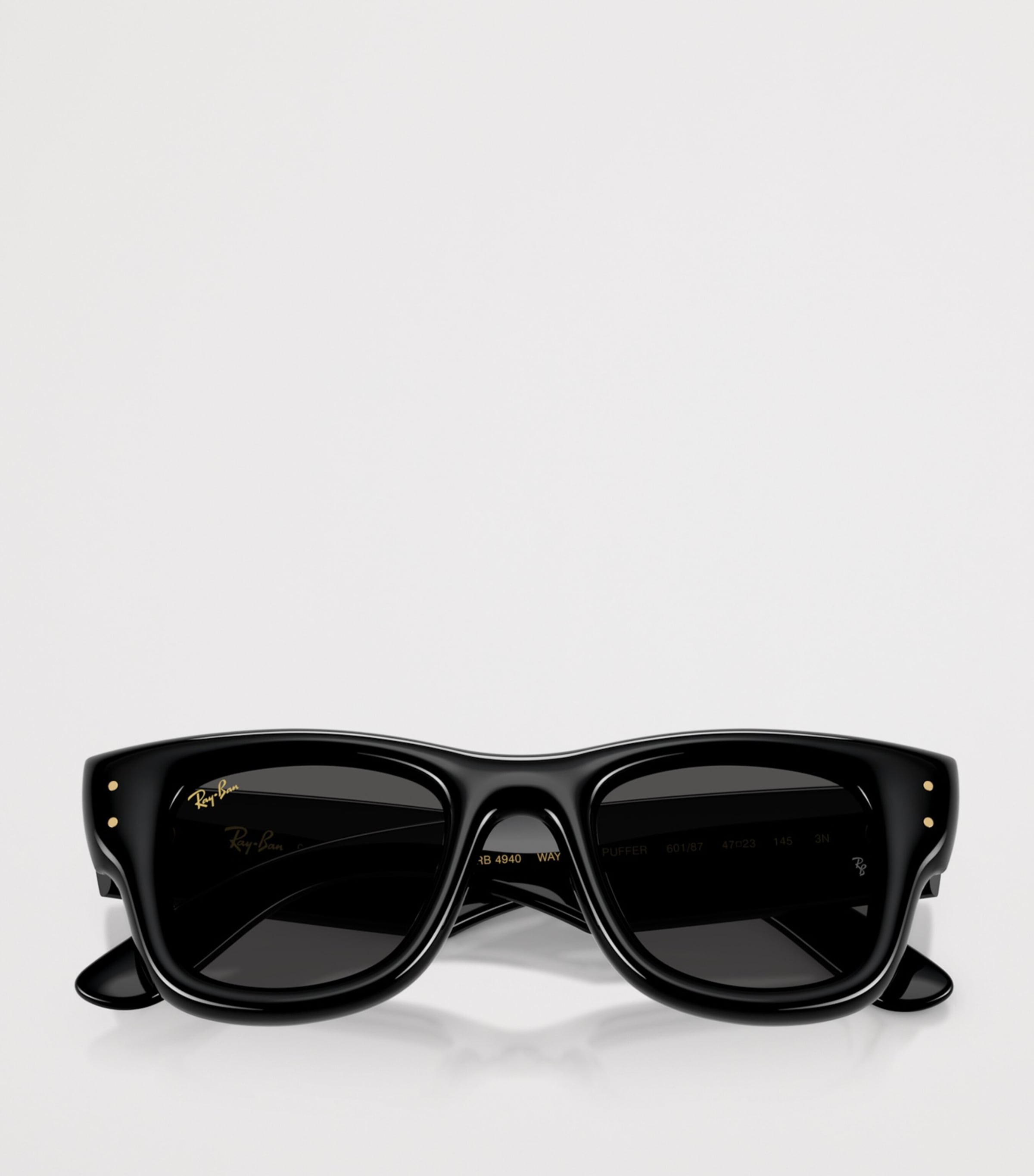Ray-Ban Wayfarer Puffer sunglasses (British brand)