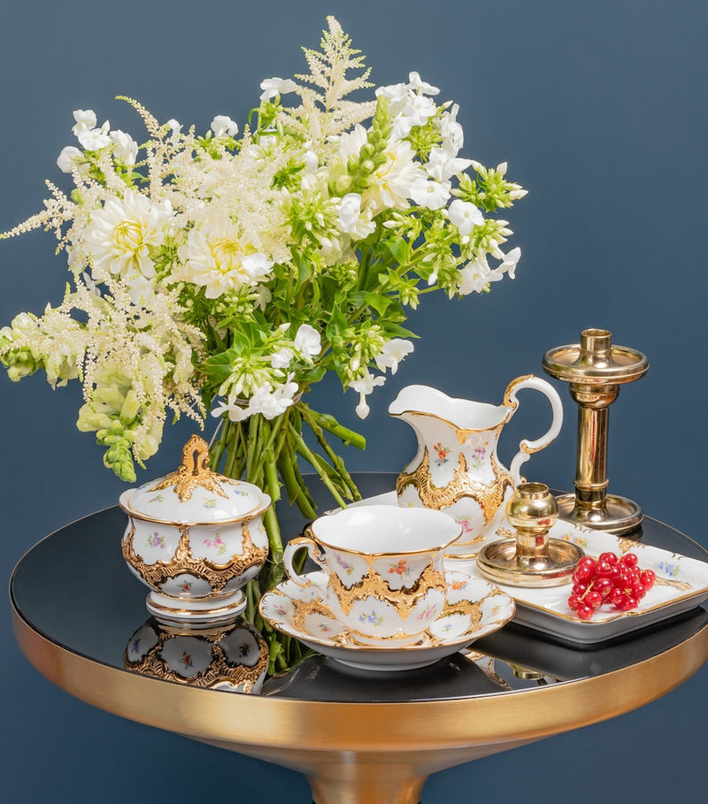 Meissen B-Form porcelain teapot with floral motif, 1.2L, imported from the UK