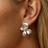 MUCHV silver gardenia flower earrings, UK version
