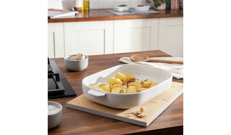 Habitat Riko large porcelain roaster - UK version