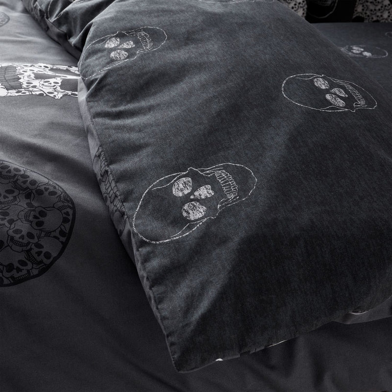 Catherine Lansfield Skulls Kids Bedding Set - Double