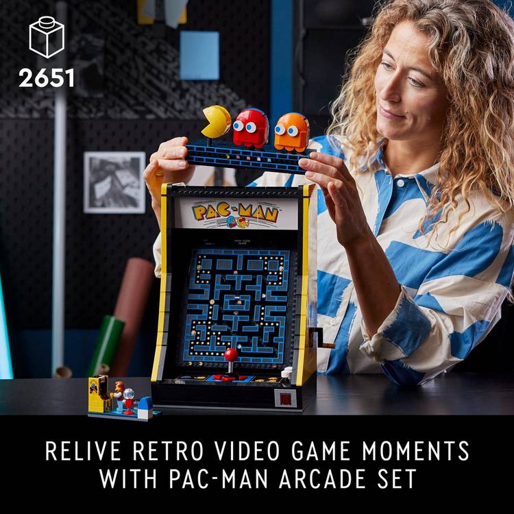 LEGO Icons PAC-MAN Arcade building set 2651 pieces, UK version