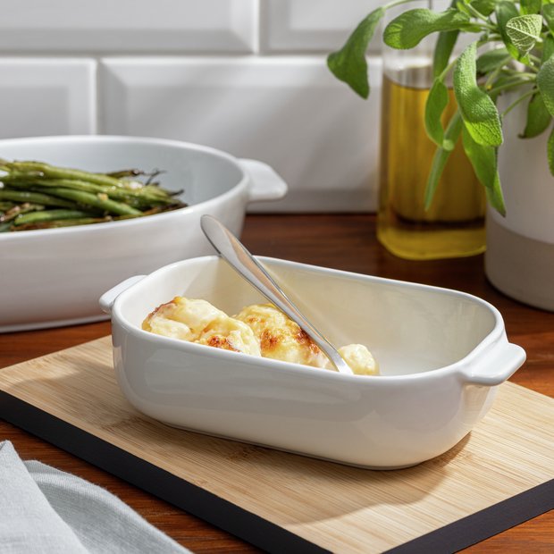 Habitat Riko porcelain roaster 21cm, imported from the UK