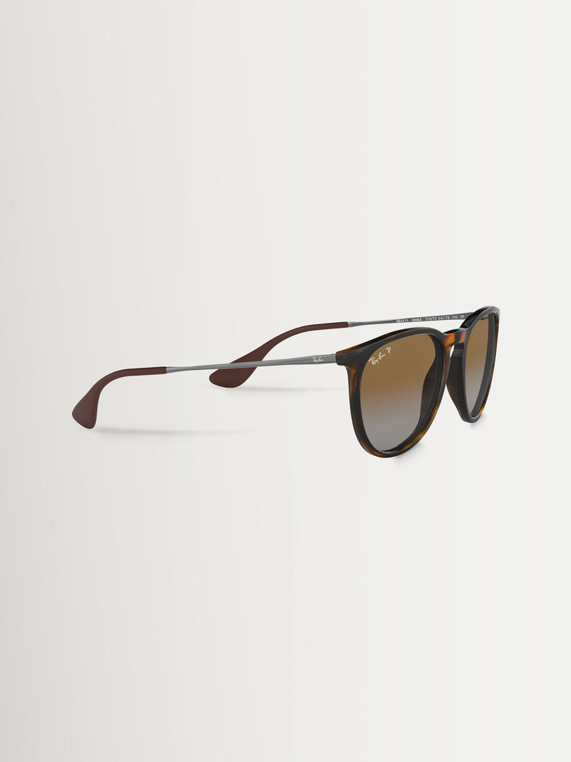 Lunettes de soleil polarisées marron Ray-Ban, importées du Royaume-Uni