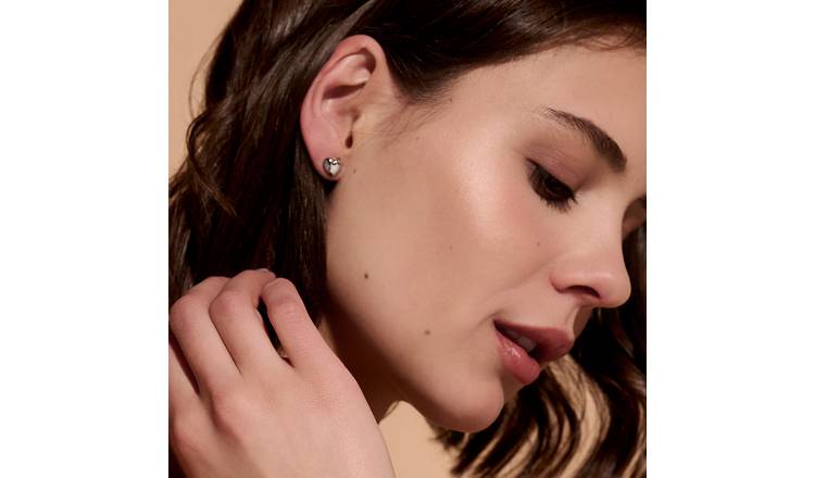 Olivia Burton heart stud earrings 8mm, imported from the UK