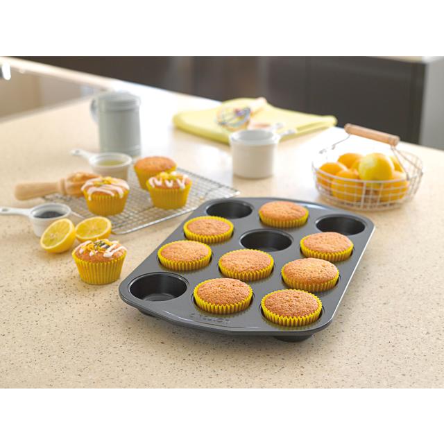 Circulon Momentum Cupcake Tin 39.5cm GOODS M&S   