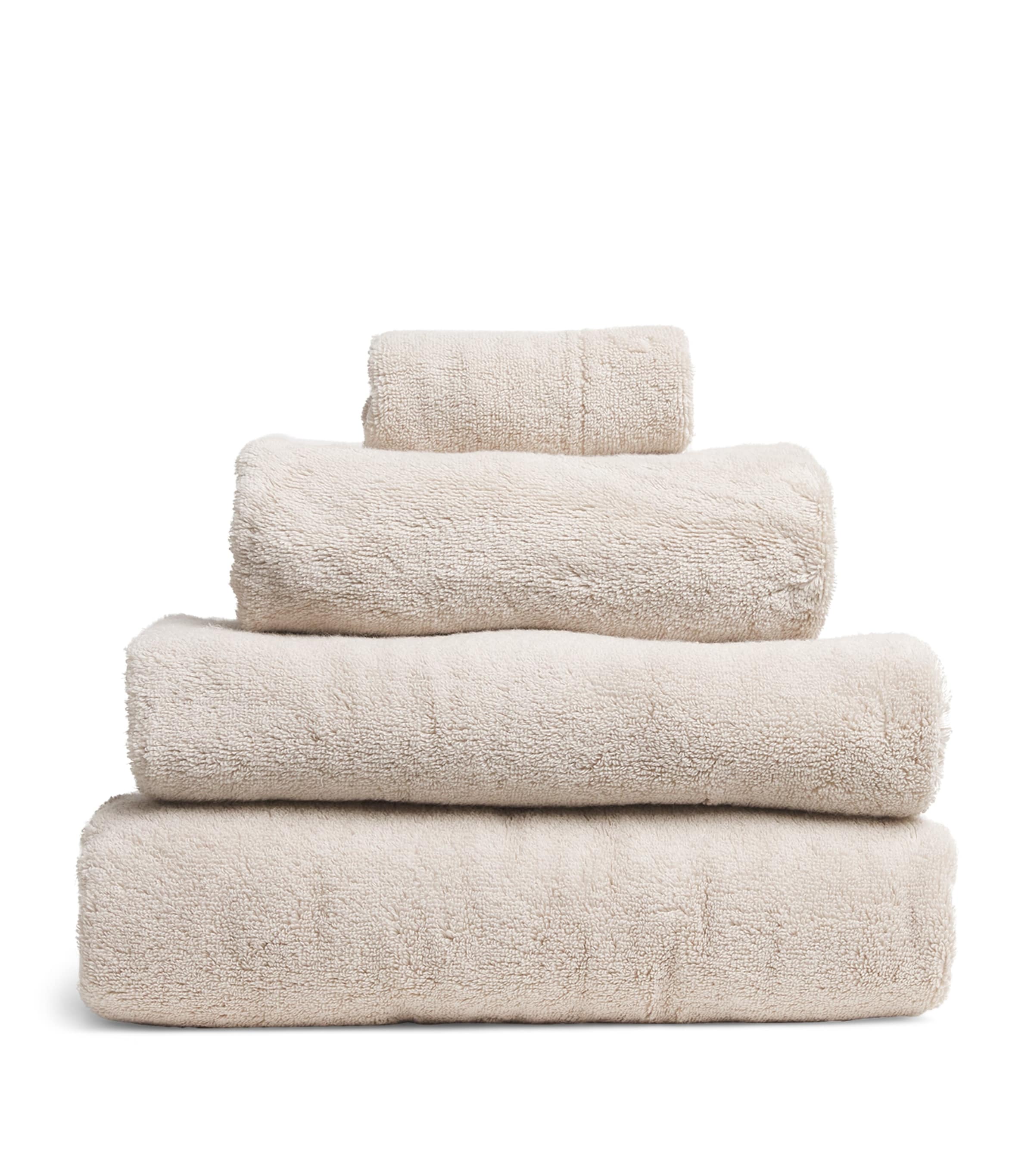 Harrods of London organic cotton hand towel 50cm x 100cm, UK version