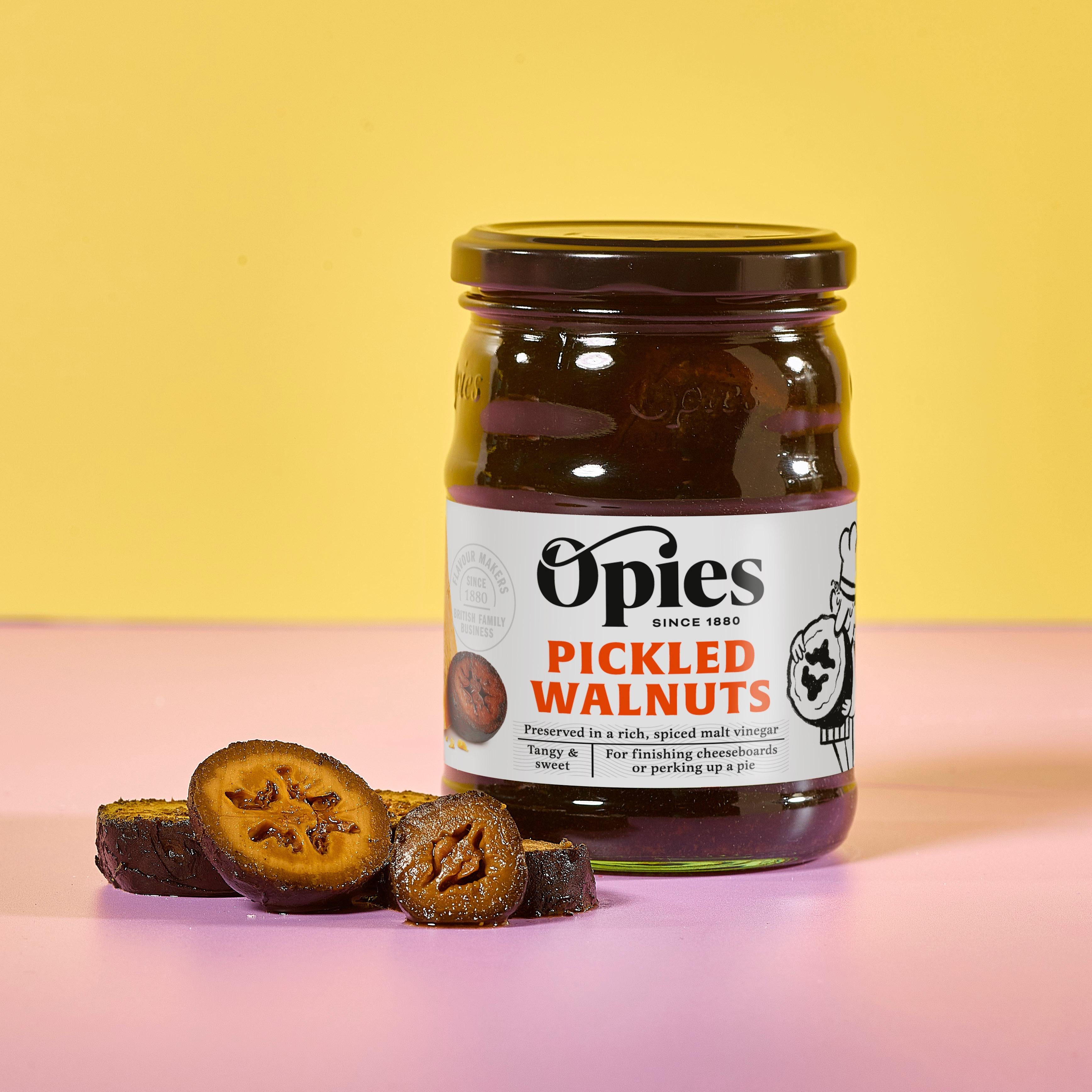 Opies pickled walnuts 390g (British brand)