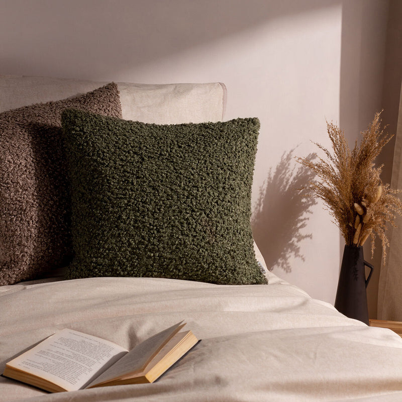 Furn reversible boucle cushion 45x45 cm - British product