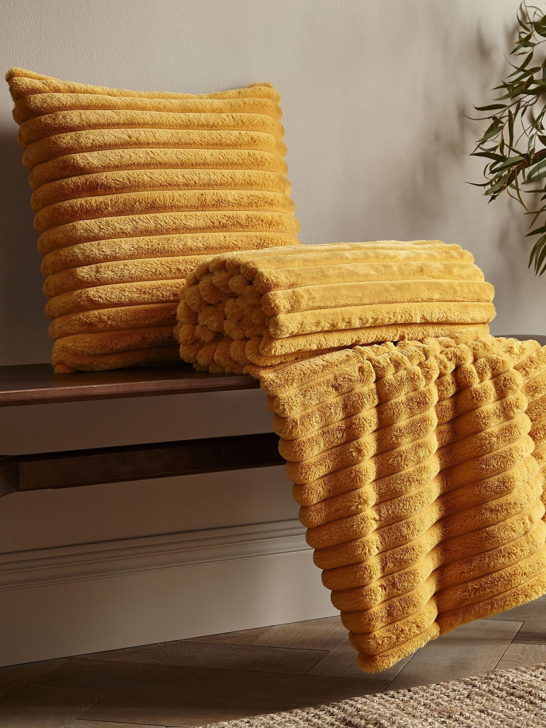 Catherine Lansfield Yellow Soft and Cosy Ribbed Faux Fur Throw