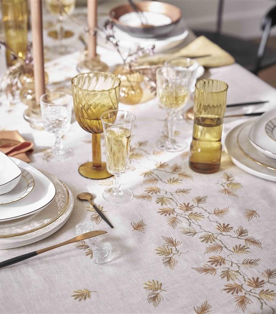 Alexandre Turpault Ramage linen tablecloth 170x250cm, UK version