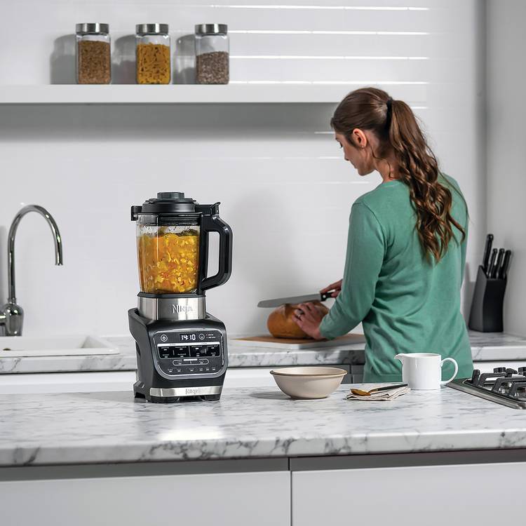 Ninja hot and cold blender soup maker 1.75 litre - British product