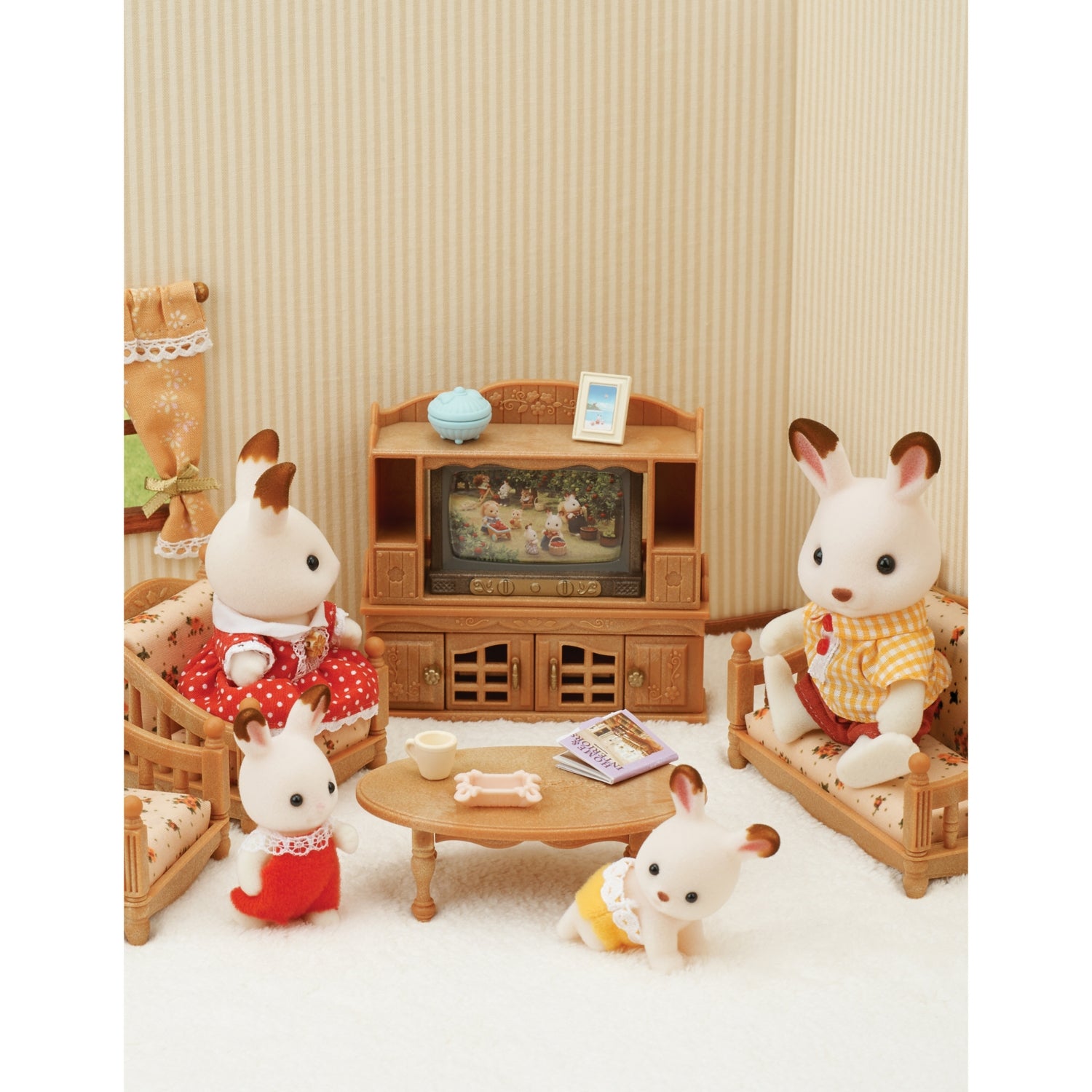 Sylvanian Families living room toy set 26 piece - British product