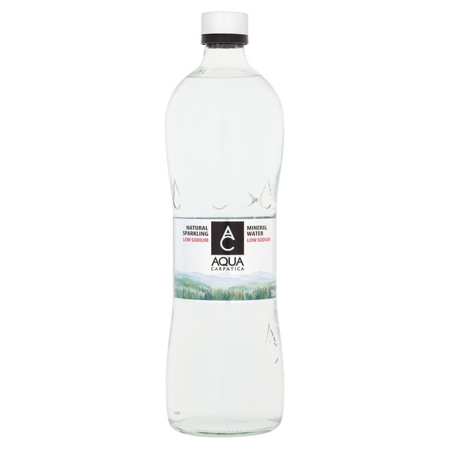 AQUA Carpatica Glass Naturally Sparkling Mineral Water Nitrates Free   6 x 750ml GOODS M&S   