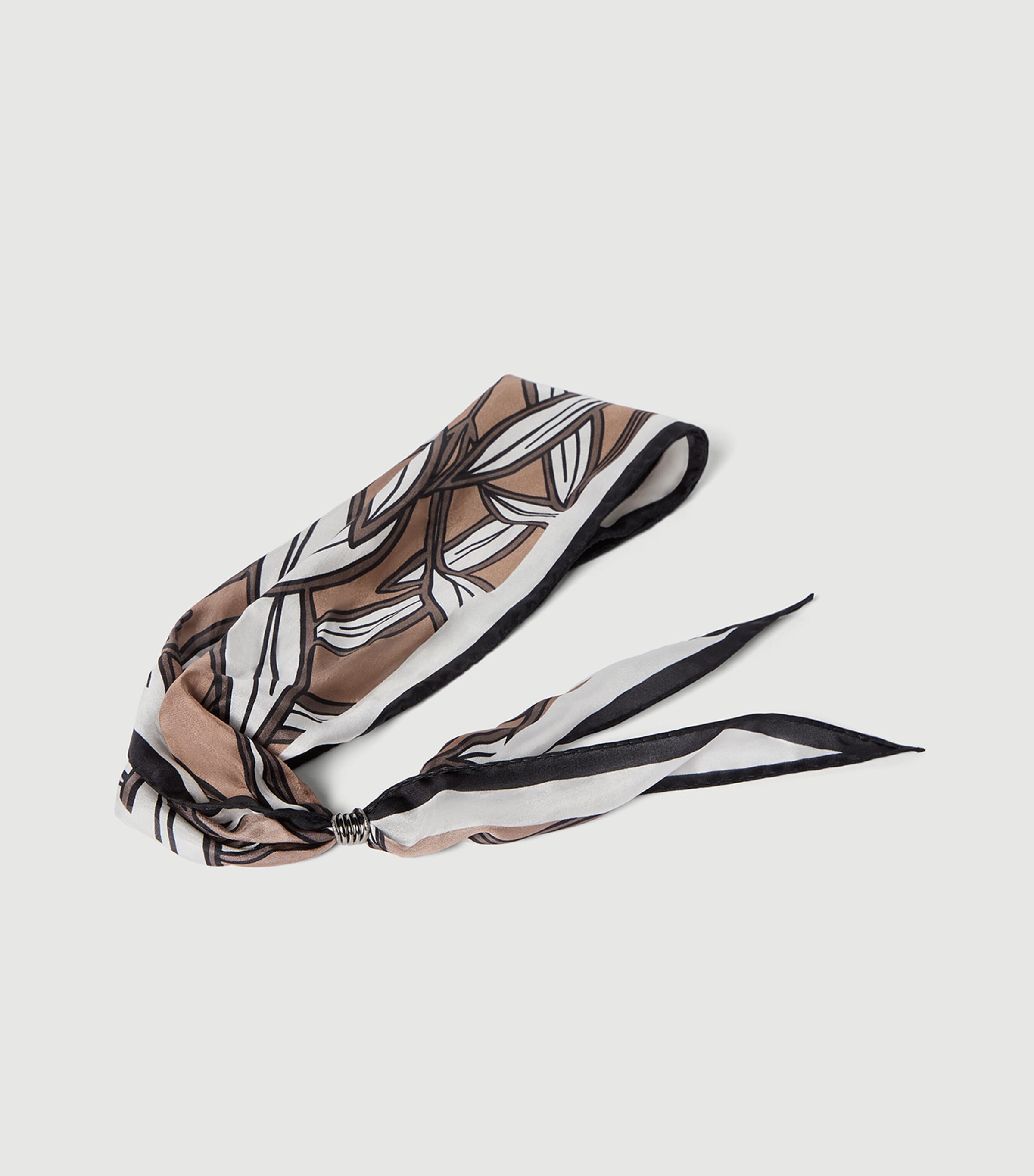 Brunello Cucinelli silk leaf-print scarf 131x25cm - British product