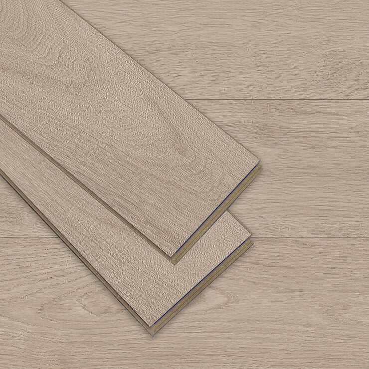 Golden Select Easton Oak laminate flooring 1.146m2 pack - British product