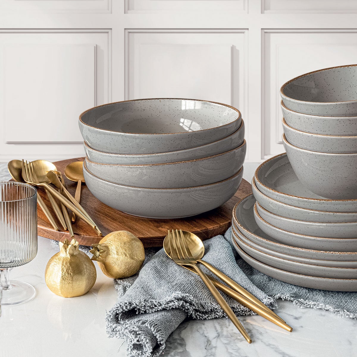 Over & Back stoneware set 16 piece two colours imported UK