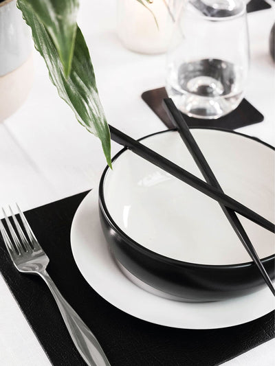 Lara-May Set aus 8 schwarzen Leder-Coaster und Platzdeckchen