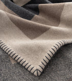 Begg x Co lambswool-cashmere Valatzu Josef blanket 137cm x 180cm - British product