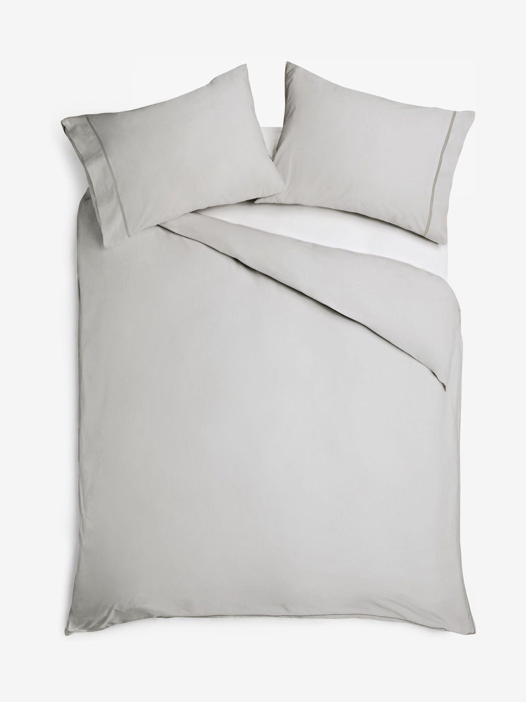 Collection Luxe Ivory/Champagne duvet cover and pillowcase set, UK version