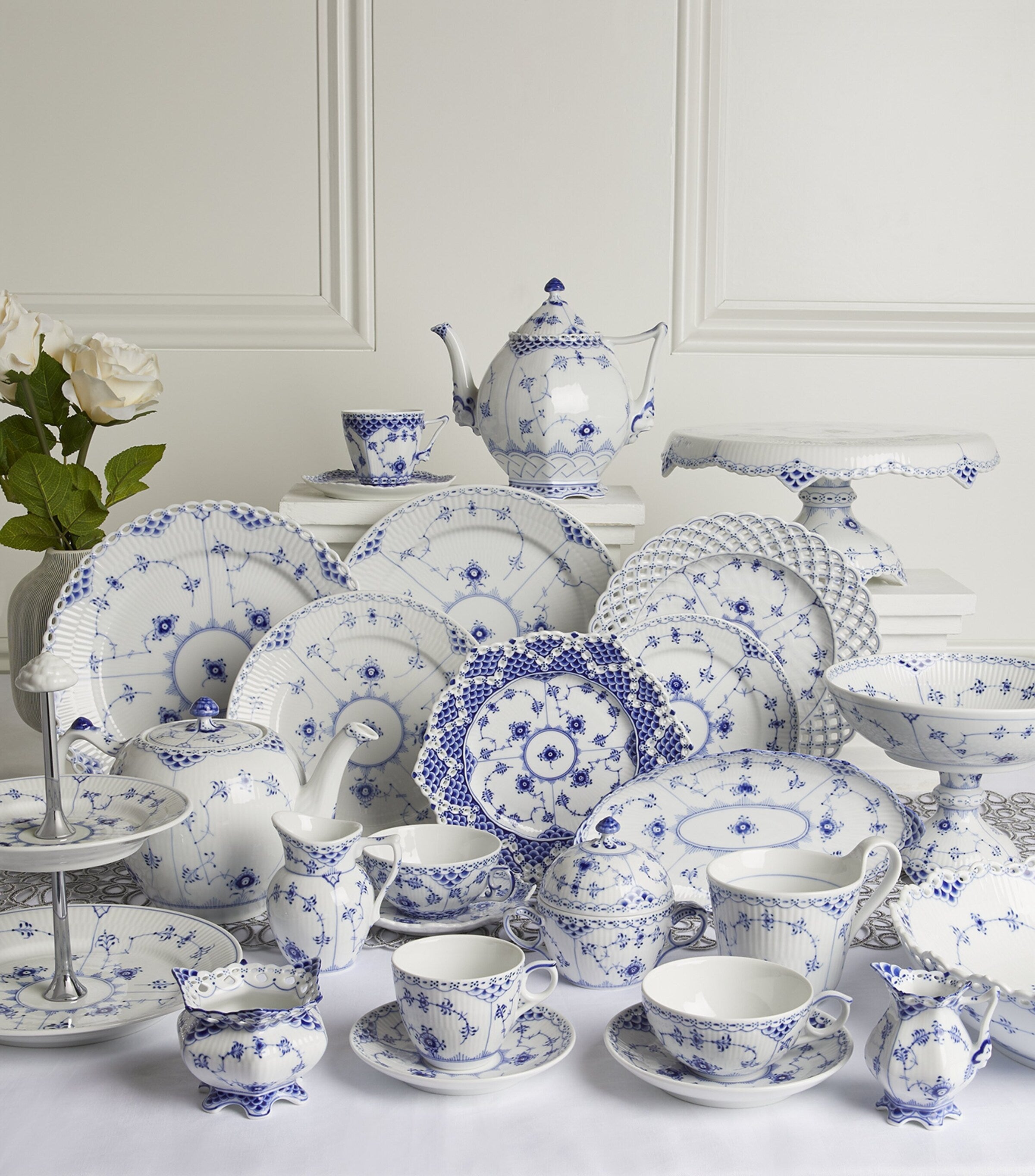 Royal Copenhagen Blue Fluted Full Lace bowl 28cm, imported from the UK