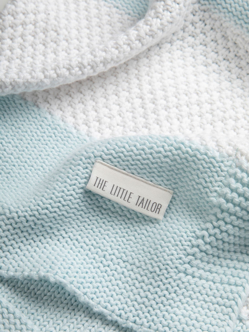 بطانية أطفال محبوكة زرقاء من The Little Tailor، الإصدار البريطاني