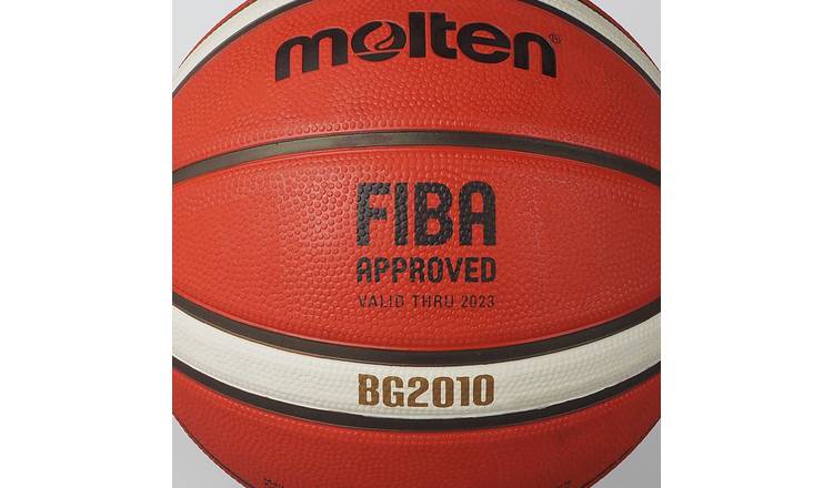 Molten basketball size 7 rubber deep channel - British product
