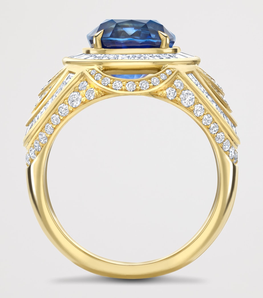 Boodles Presence Chamber sapphire diamond ring in yellow gold, UK version