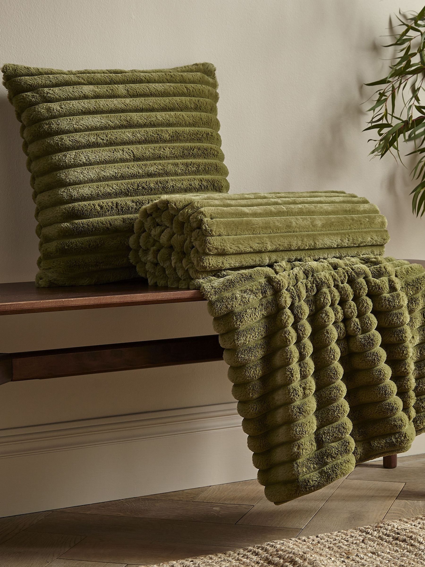 Catherine Lansfield Olive Green Soft and Cosy Ribbed Faux Fur Throw