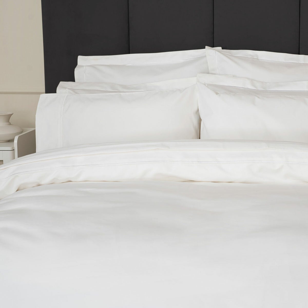 Belledorm 1200 thread count cotton duvet cover super king white, imported from the UK