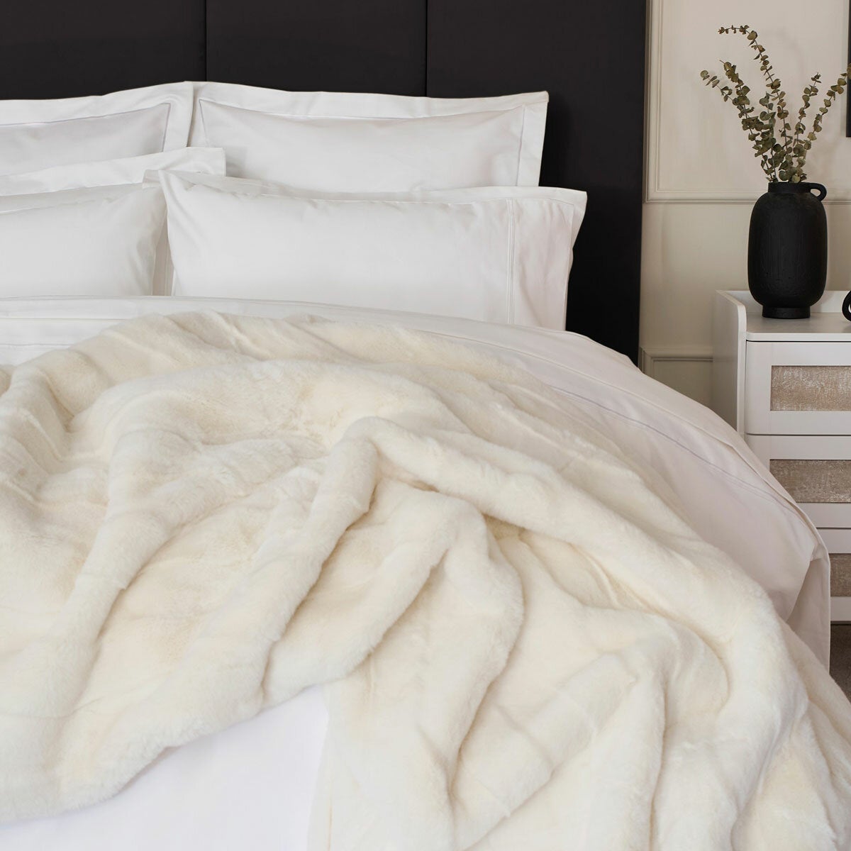 Belledorm 1200 thread count cotton duvet cover super king white, imported from the UK