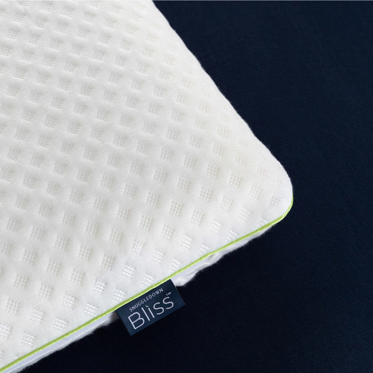 Snuggledown memory foam pillow with bamboo cover 38x64 cm (British brand)