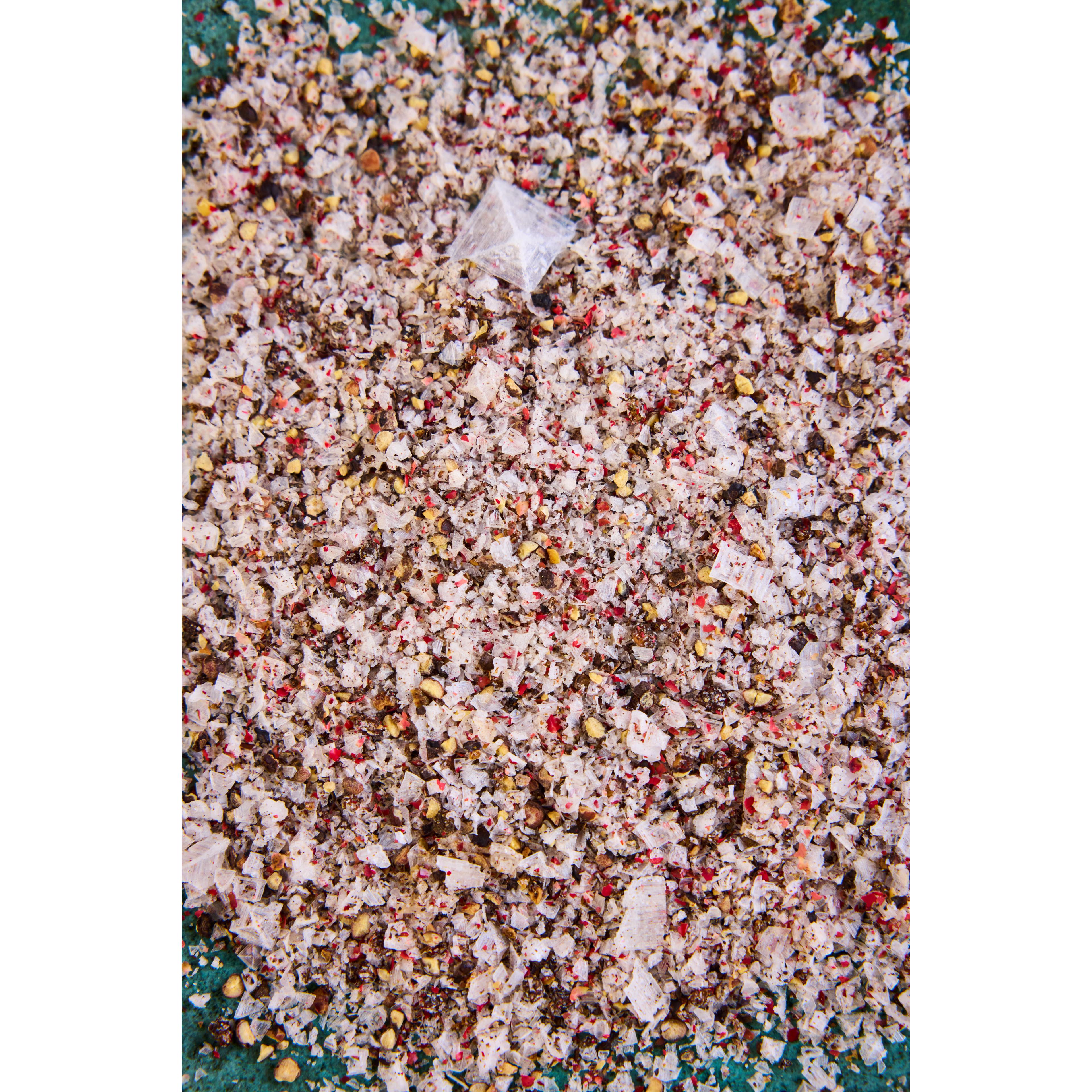 Maldon hand-harvested pepper sea salt 50g tub (British brand)